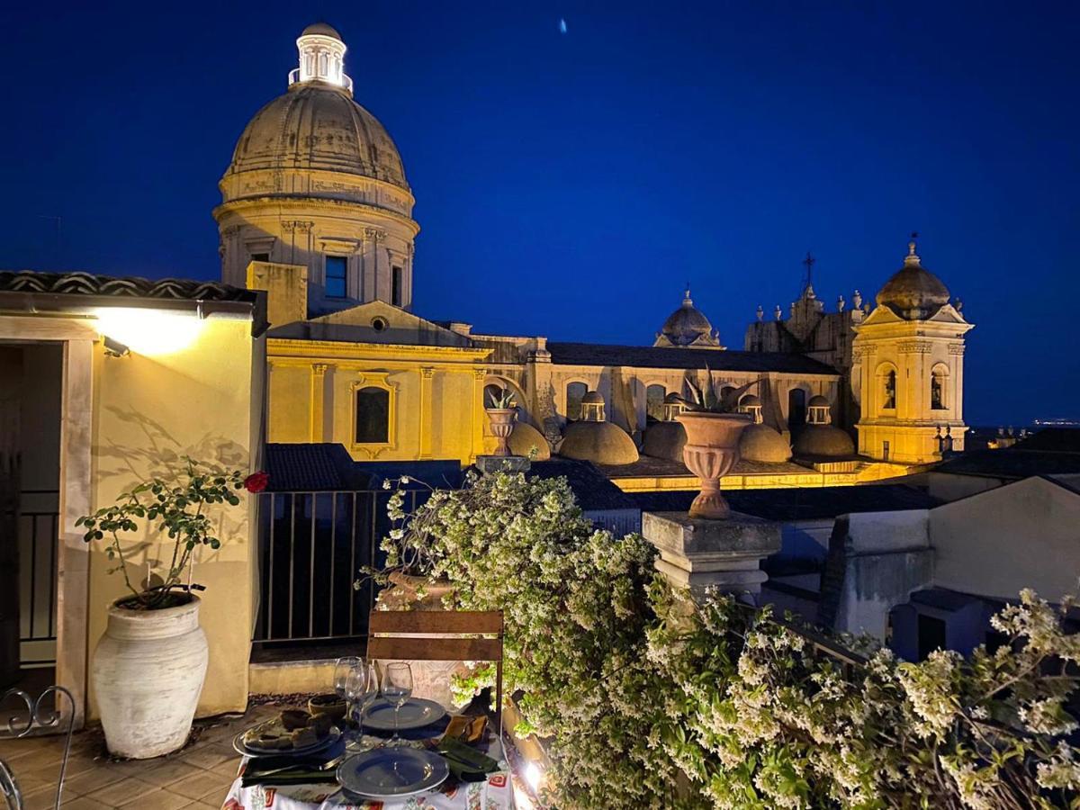 Casa Modica - Luxury Rooms Noto Exterior foto